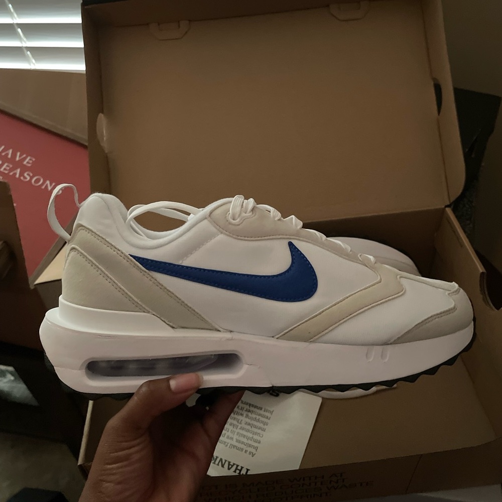 Nike Air Max Dawn